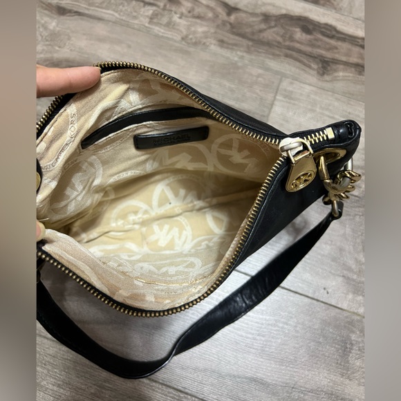 Michael Kors Black Leather Shoulder Bag - Picture 6 of 9